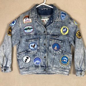 Vintage Whipp Acid Wash Distressed‎ Denim Jean Jacket With Alaska Patches Size S